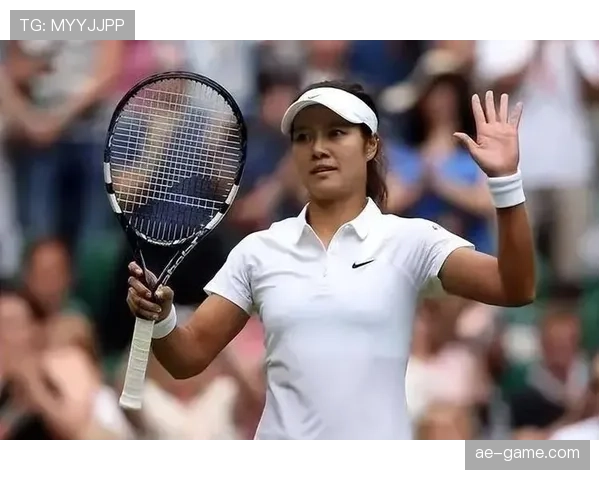 李娜赛场像坦克，朋友圈像隔壁大妈，差距有点刺眼