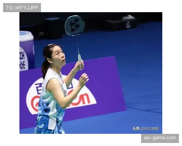 贾一凡训练完顺手买了个包，我加班一周还不够它吊牌钱